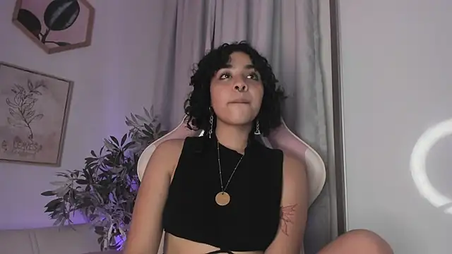 Dhalila  online show from 03-09-25, 01:14