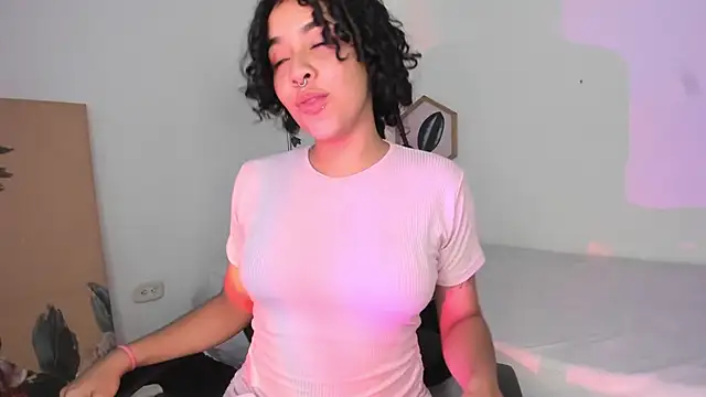 Dhalila  online show from 10-19-25, 12:28