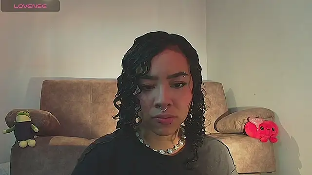 Snapshot of Dhalila_ chatting on 06-09-26, 01:34 Dhalila online show from 06-09-26, 01:34