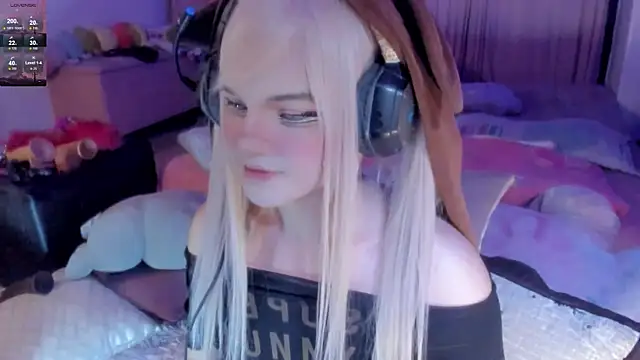 Snapshot of Angelica_Reborn chatting on 10-04-25, 06:44 Angelica Reborn online show from 10-04-25, 06:44