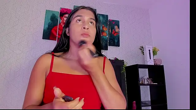 Selena fox7 online show from 09-11-25, 03:50