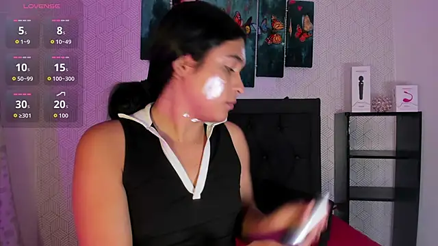 Selena fox7 online show from 09-28-25, 03:56