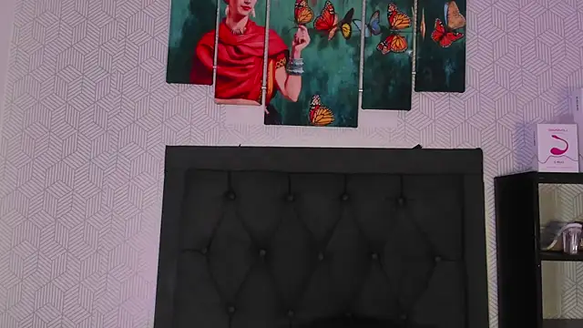 Selena fox7 online show from 10-18-25, 04:37