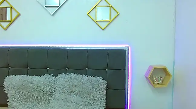 julieth garcia 1 online show from 02-18-25, 07:41