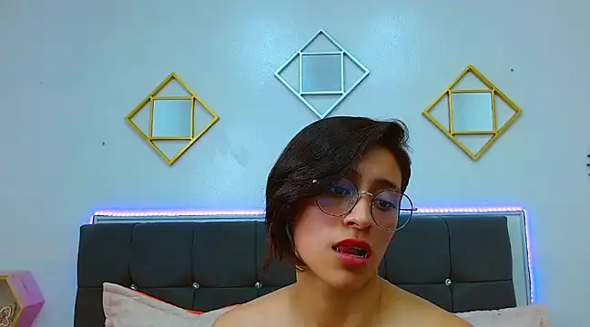 julieth garcia 1 online show from 02-24-25, 10:47