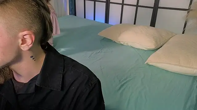 Saint Vicious online show from 03-15-25, 08:21