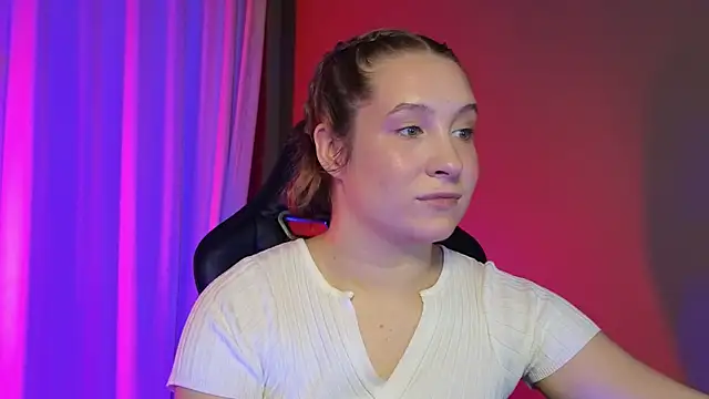 Saint Vicious online show from 10-16-25, 08:21