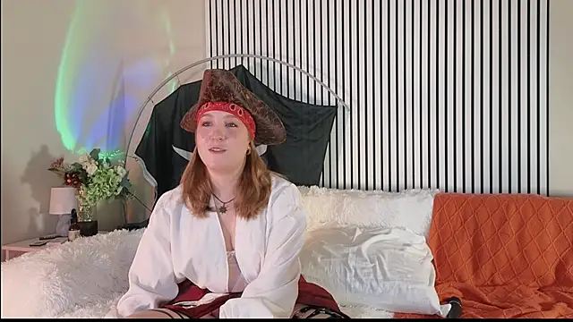 Saint Vicious online show from 10-24-25, 08:16