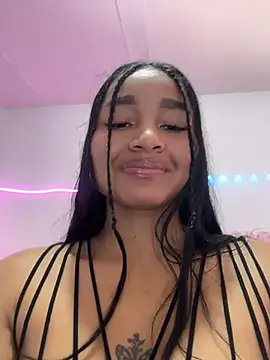 Snapshot of Lynda_Bonnie chatting on 04-08-26, 06:41 Lynda Bonnie online show from 04-08-26, 06:41
