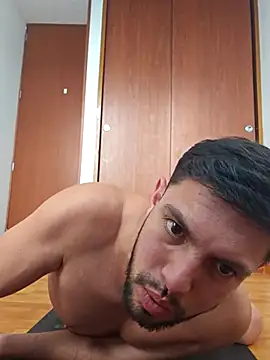 Snapshot of RichiTello-S chatting on 02-14-25, 06:29 RichiTello-S online show from 02-14-25, 06:29