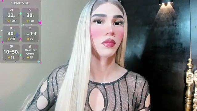 emelly horny  online show from 03-11-25, 11:44