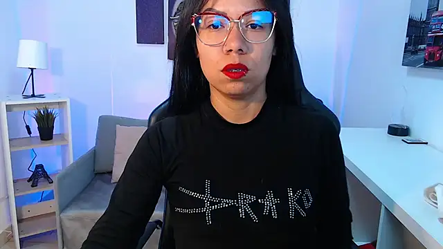 Snapshot of Katelady chatting on 10-21-25, 10:49 Katelady online show from 10-21-25, 10:49