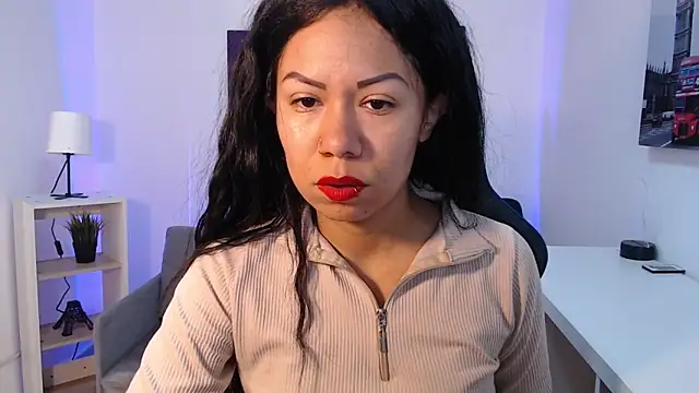 Snapshot of Katelady chatting on 10-24-25, 10:55 Katelady online show from 10-24-25, 10:55