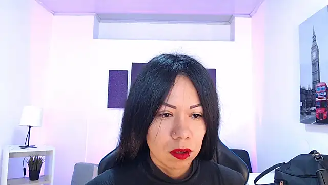 Snapshot of Katelady chatting on 10-28-25, 10:41 Katelady online show from 10-28-25, 10:41