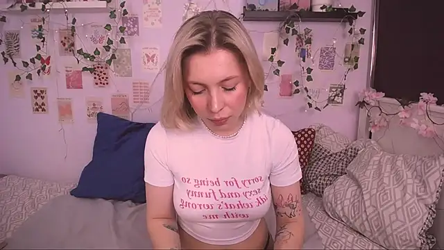 EllySunlover online show from 03-05-25, 06:33