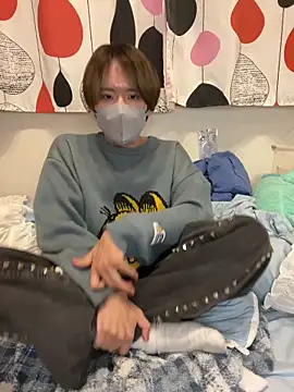 Snapshot of makitoru chatting on 02-18-25, 10:16 makitoru online show from 02-18-25, 10:16