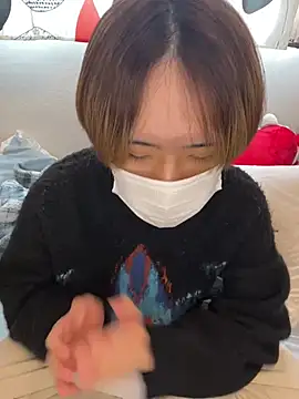 Snapshot of makitoru chatting on 03-05-25, 04:56 makitoru online show from 03-05-25, 04:56