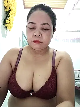 Baby-bigtits2024 online show from 10-02-25, 10:06