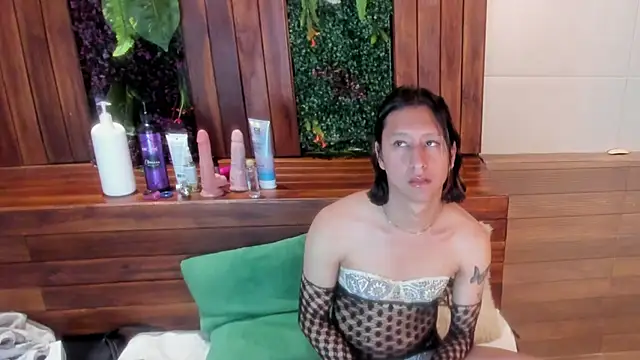 Georgina Palacios  online show from 09-14-25, 04:00