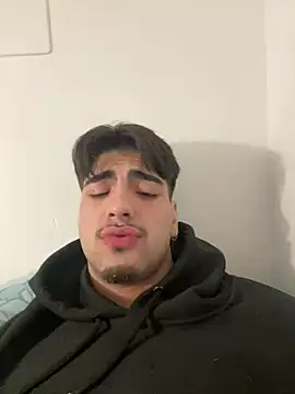 jovencitoboy21 online show from 02-17-25, 10:47