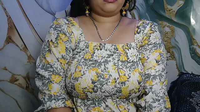 Snapshot of seetatiwari chatting on 04-28-26, 06:13 seetatiwari online show from 04-28-26, 06:13