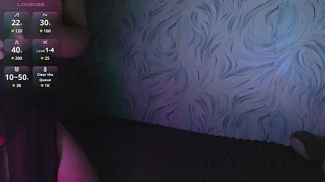 Snapshot of Mysterious_Mary chatting on 02-18-25, 04:59 Mysterious Mary online show from 02-18-25, 04:59