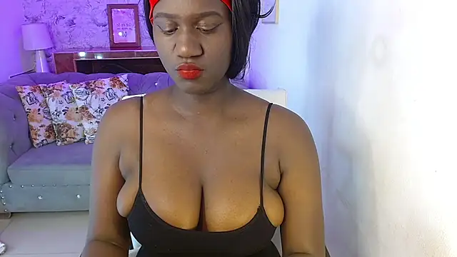 Snapshot of shanntall_tk chatting on 02-19-25, 12:22 shanntall tk online show from 02-19-25, 12:22