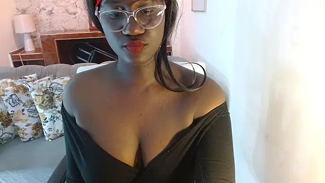 Snapshot of shanntall_tk chatting on 02-24-25, 03:53 shanntall tk online show from 02-24-25, 03:53