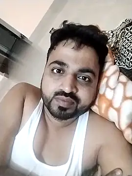 Snapshot of Vij717 chatting on 03-19-25, 04:02 Vij717 online show from 03-19-25, 04:02