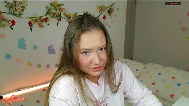 EmilyxxGraces online show from 04-06-26, 12:08