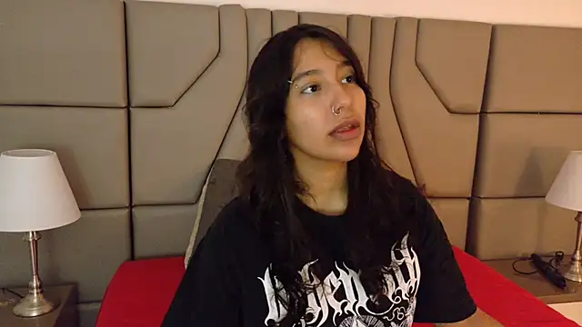 ParanoidTemptaion  online show from 06-12-26, 11:42