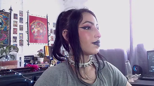 Nyx Blackmoon online show from 02-21-25, 03:43