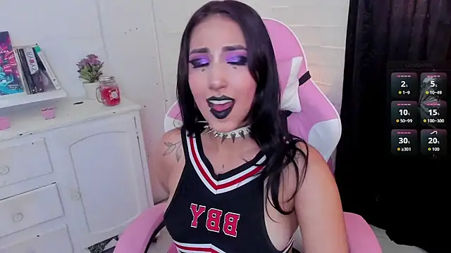 Snapshot of Nyx_Blackmoon chatting on 10-03-25, 03:31 Nyx Blackmoon online show from 10-03-25, 03:31