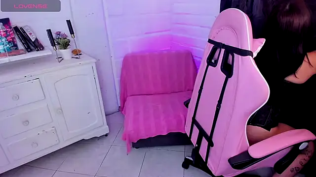 Nyx Blackmoon online show from 11-17-25, 02:34