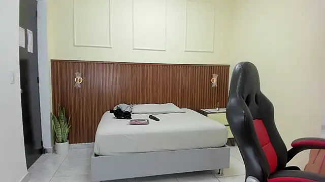 MELINAMARTINS online show from 09-23-25, 07:28