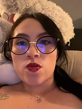 ValentinaOrtiz3 online show from 03-02-26, 12:46