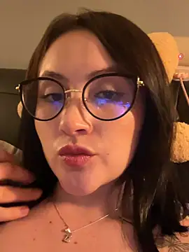 ValentinaOrtiz3 online show from 05-14-26, 02:18