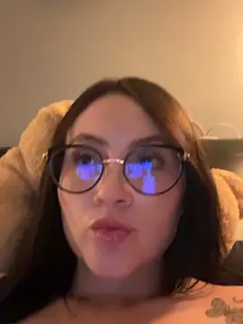 ValentinaOrtiz3 online show from 06-29-26, 02:51