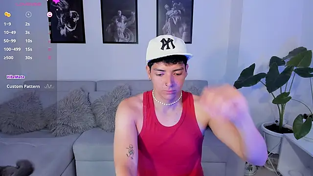  JacobMiller   online show from 02-20-25, 04:39