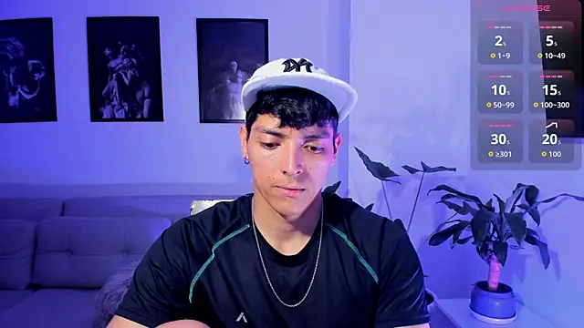 Snapshot of _JacobMiller__ chatting on 04-17-26, 04:04 JacobMiller online show from 04-17-26, 04:04
