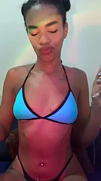 Snapshot of Mirellysbs1 chatting on 12-16-25, 06:29 Mirellysbs1 online show from 12-16-25, 06:29