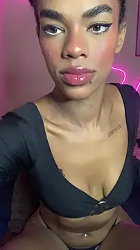 Snapshot of Mirellysbs1 chatting on 12-18-25, 05:35 Mirellysbs1 online show from 12-18-25, 05:35