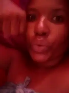 Coco Nile online show from 02-17-25, 02:37