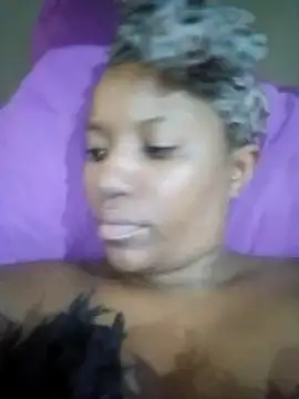 Coco Nile online show from 02-18-25, 04:37