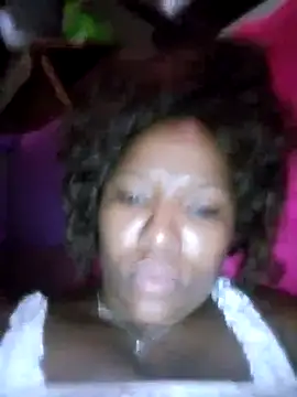 Coco Nile online show from 02-21-25, 03:54