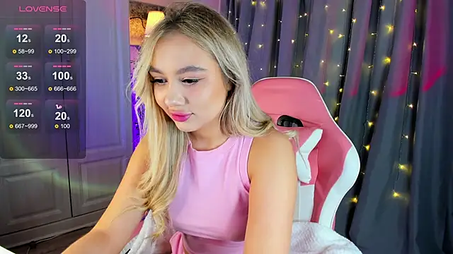  Loneve   online show from 03-06-25, 05:11