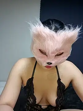 Snapshot of Kor_Cat chatting on 02-21-25, 10:50 Kor Cat online show from 02-21-25, 10:50