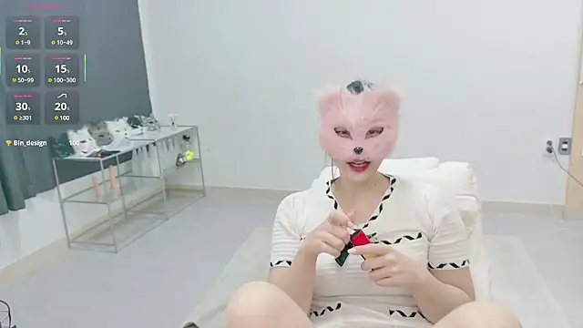 Snapshot of Kor_Cat chatting on 03-18-25, 06:15 Kor Cat online show from 03-18-25, 06:15