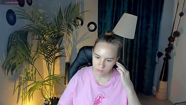 Lika 0ne online show from 09-30-25, 10:20