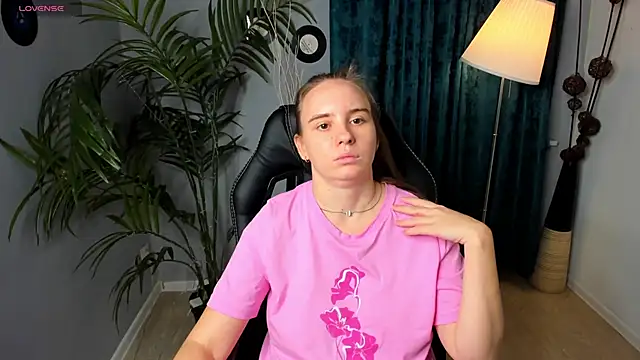 Lika 0ne online show from 10-13-25, 12:16